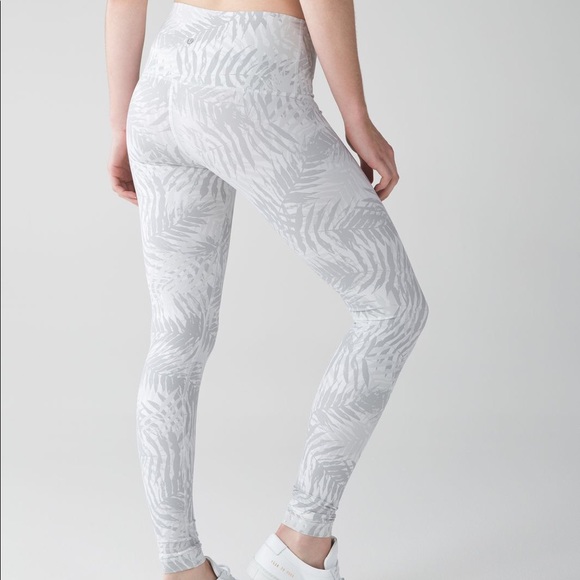Lululemon Wunder Under Pant Hi-Rise Luxtreme White Tropical Fern Full Length 4 - Picture 12 of 12